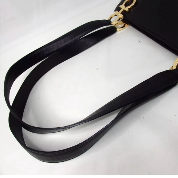 Salvatore Ferragamo shoulderbag - Picture 8 of 12